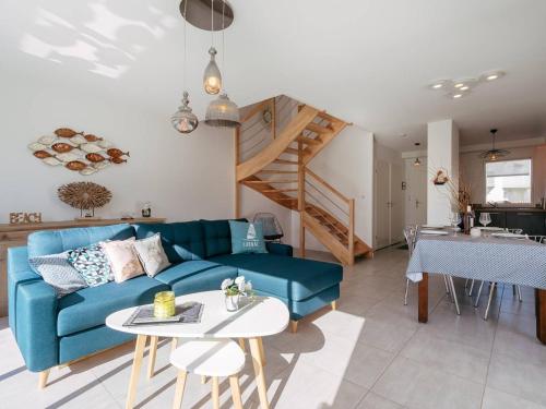 Photo de la galerie de l'établissement Maison 4 pièces avec jardin, à 850m de la plage à Carnac - 8 pers, Wifi, parking, classée 3* - FR-1-477-197, à Carnac