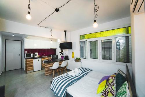 Mazi Rooms Venizelou