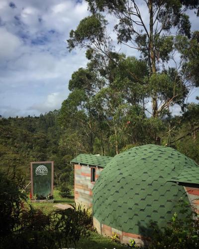 Un paisaje natural cerca del camping