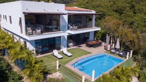 Luxury house in the heart of Cruz de Huanacaxtle