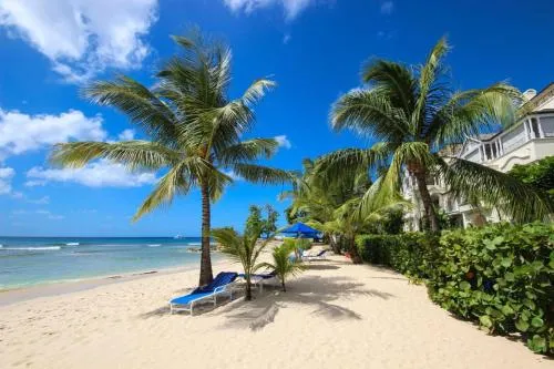 Schooner Bay 205 by Blue Sky Luxury picture