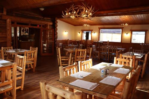 Εστιατόριο ή άλλο μέρος για φαγητό στο Yellowstone Valley Inn