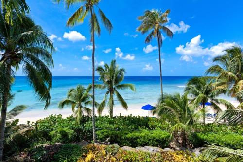 Schooner Bay 207 by Blue Sky Luxury photo 3