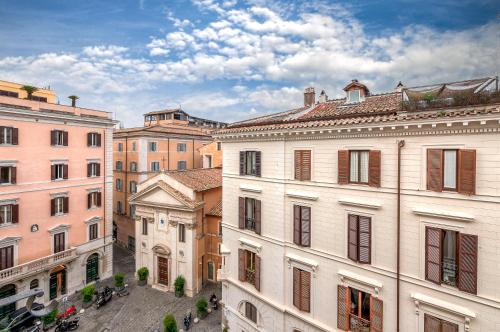 Pantheon Luxury House