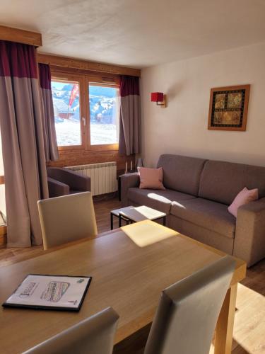 Photo de la galerie de l'établissement Appt BELLE PLAGNE résidence avec piscine, à Belle Plagne