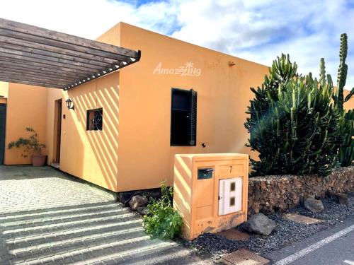 Villa Pascual with Private Garden, Patio and BBQ by Amazzzing Travel