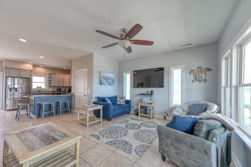 Posezení v ubytování Choose Your Pleasure with Putting Green and Volley Ball Court