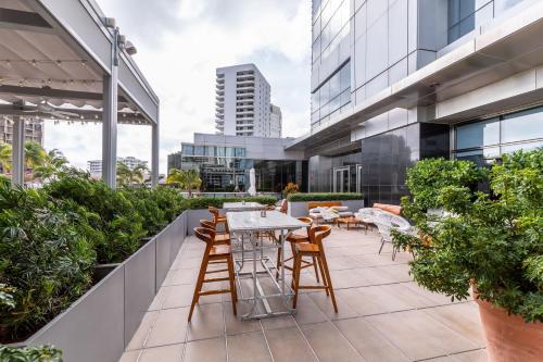 Four Seasons Studio Kitchen – Photos 3