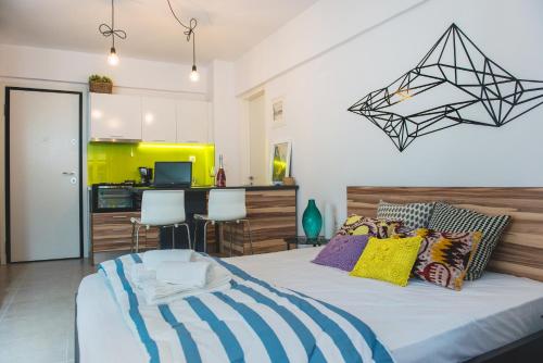 Mazi Rooms Venizelou