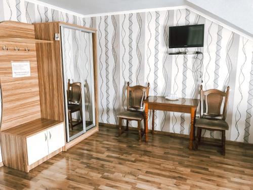 Μια τηλεόραση ή/και κέντρο ψυχαγωγίας στο Koral Hotel