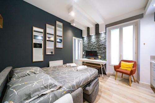 Llit o llits en una habitació de Frontière Monaco, Appartement neuf - AM