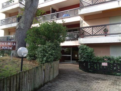 Studio confortable avec balcon, parking privé et Wi-Fi, à 200m de la plage d'Eyrac