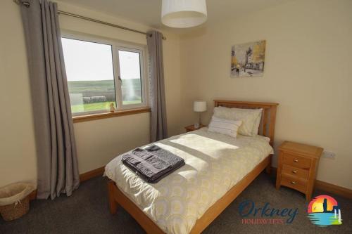 Gambar di galeri bagi Quoylee, Stromness, Orkney - OR00309F di Orkney
