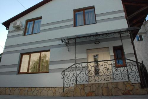 Το κτήριο όπου στεγάζεται  το ξενοδοχείο