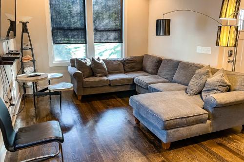 WeHo Townhome Apt 8 – Photos 4