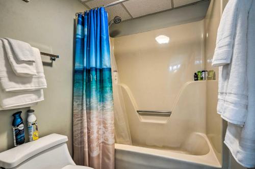 Koupelna v ubytování Idyllic PCB Condo with Pool Access and Ocean Views!