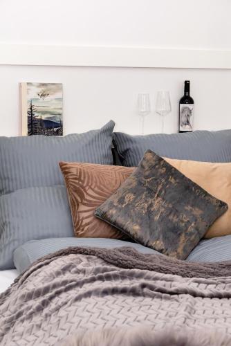 90sqm 2BR Biz LOFT - 5min Central Station photo 25