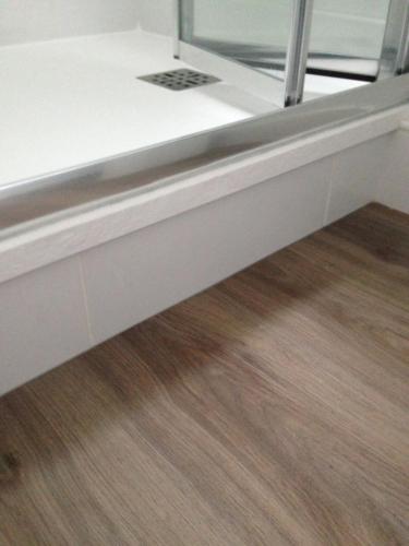 Gallery image of Little Lodge Hôtel in Brest