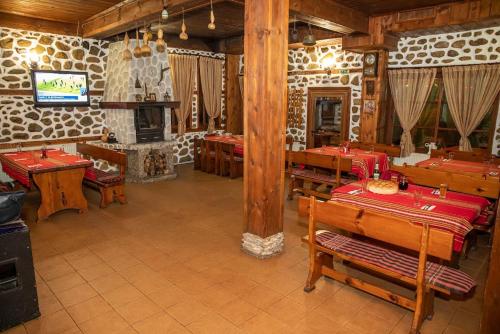 Εστιατόριο ή άλλο μέρος για φαγητό στο Стария Чинар Мелник