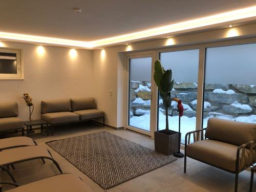 Ruang duduk di Kaminzimmer Suite
