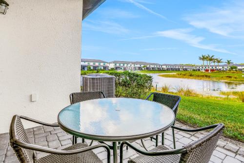 Palm Tree Townhome – Photos 5