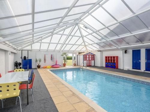 Hedgehog Lodge - UK10635 – Photos 3