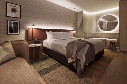 Rydges Melbourne Image