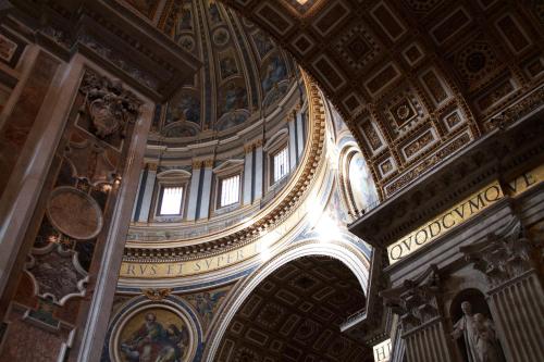 Vatican 84 photo 28