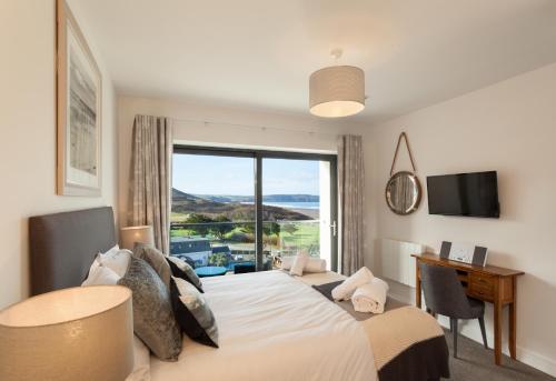 8 Middlecombe - Luxury Apartment at Byron Woolacombe, only 4 minute walk to Woolacombe Beach!