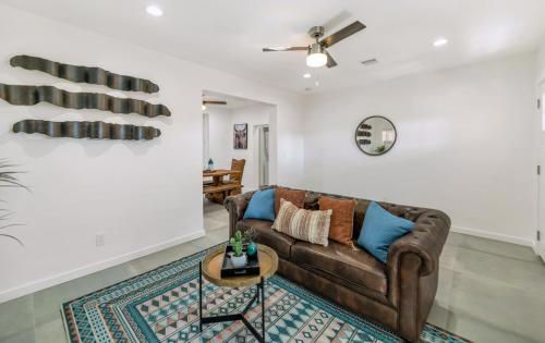 Tres Casitas on 24th – Photos 2