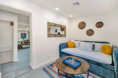 Tres Casitas on 24th – Photos 5