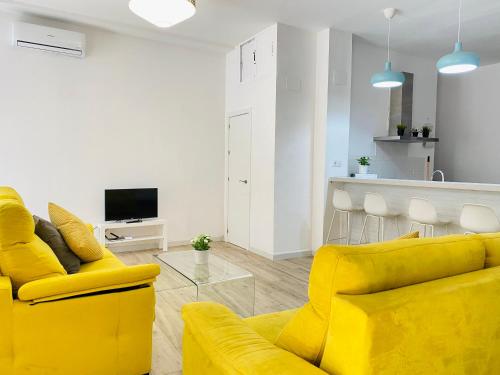 Flamenca Triana - Apartamento Wifi con 2 Dormitorios 2 sofas camas 2 baños