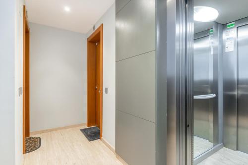 Fotografia z galérie ubytovania Sant Sebastià Moderno apartamento a 100 metros de la playa v destinácii Sitges
