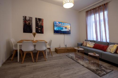 The Vienna Stay by Radiant