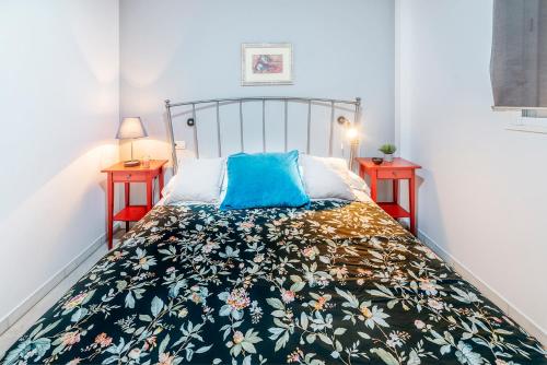 A bed or beds in a room at Apartamento La Salle