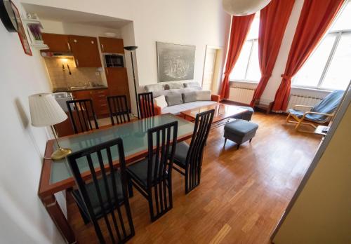 Fotografie z fotogalerie ubytování AUTENTIC APARTMENTS Platnéřská v Praze