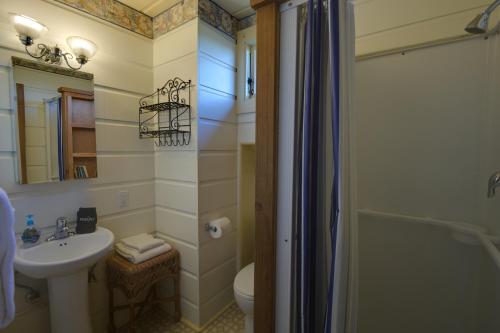Ένα μπάνιο στο The Captains Quarters