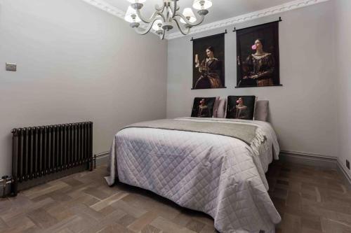 City Centre Georgian Townhouse Image