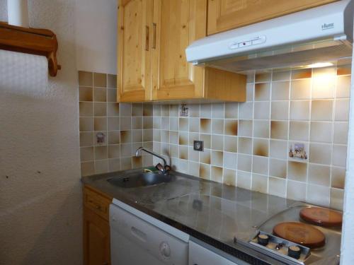 Photo de la galerie de l'établissement Studio cabine spacieux 4 pers, proche pistes et village, balcon et parking, Arêches-Beaufort - FR-1-342-295, à Beaufort