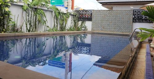 Mom's Guesthouse