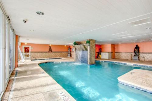 Stunning Oceanfront Views w Pool - Atlantica Towers Condo photo 38