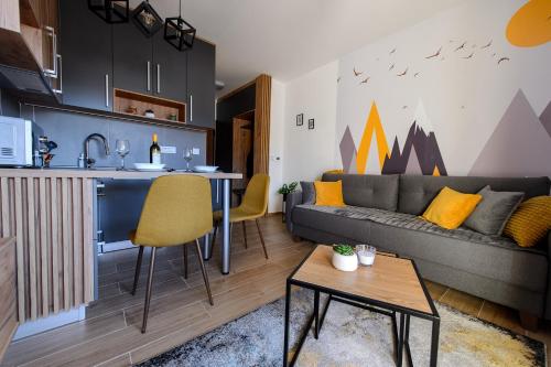 O bucătărie sau chicinetă la Studio Šišarka Divčibare