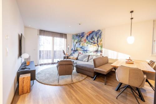 Ruang duduk di Alp Living Apartments Self-Check In