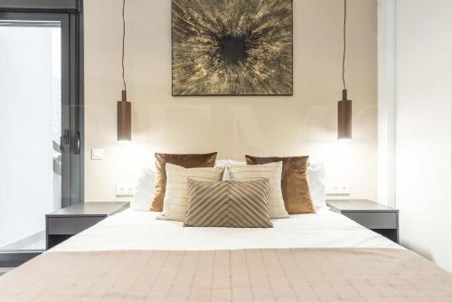 Modern apartment with patio & parking REMS