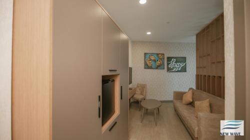 Χώρος καθιστικού στο New Wave Hotel