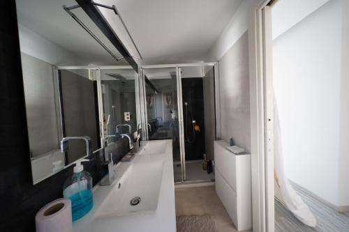 Imagen de la galería de Eden Luxury Villa, en Focene