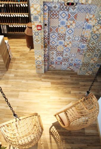 a store with two swings in front of a door at Hotel Boutique Balandret in Valencia