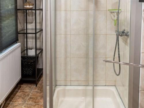 Ванная комната в Chalet in the woods with Nordic bath