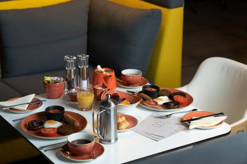 KM Hotel photo 28
