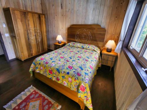 Ein Bett oder Betten in einem Zimmer der Unterkunft White Sand Beach, 3 Bedrooms House - Walking Distance To West End And West Bay